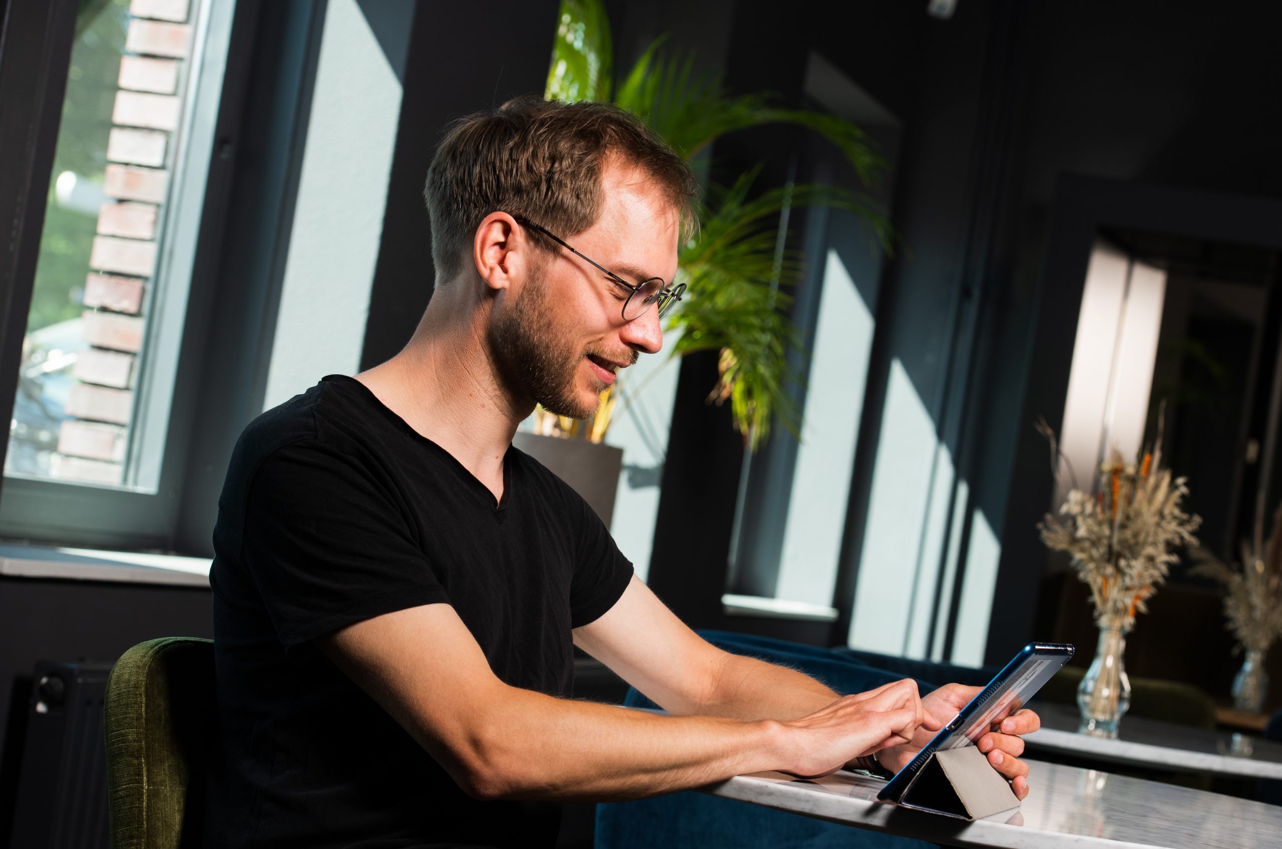 Cursist volgt een MOOC op eigen houtje