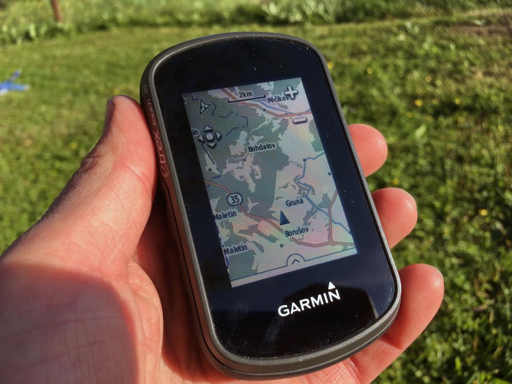 Garmin handheld GPS-apparaat met kaartweergave voor wandelen en outdoor navigatie